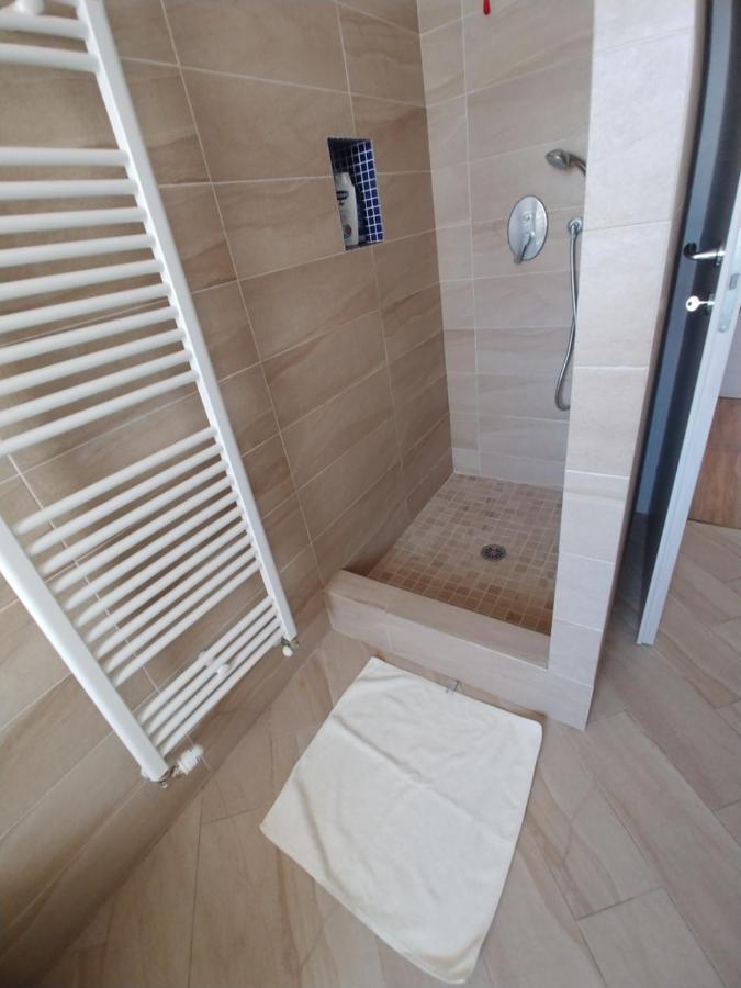 Appartamento Masha Como Mozzate Екстериор снимка